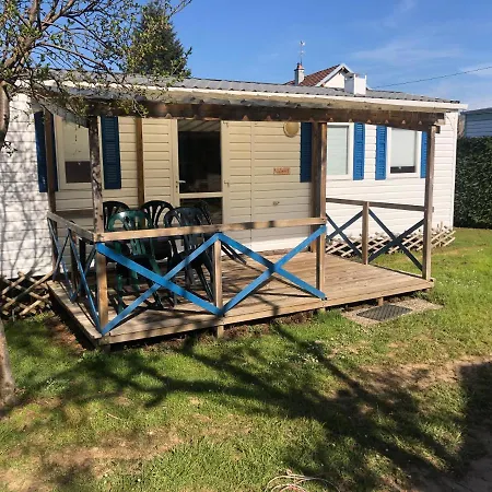 Camping Les Deux Pins Campsite 3*