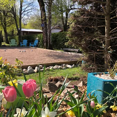 Camping Les Deux Pins Campsite Anould